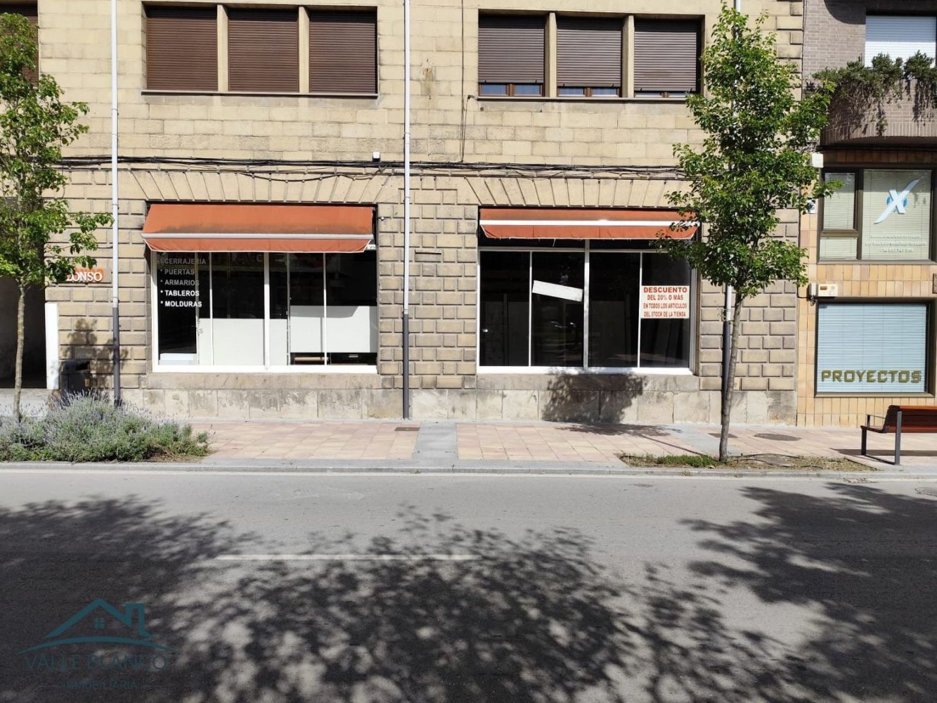  عقار تجاري في Reinosa, Spain 142متر مربع رقم 149847