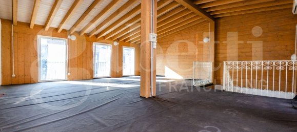 6 bedrooms Villa in Milan, Italy No. 333241 3