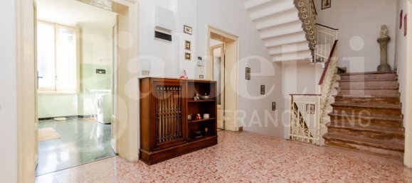 6 bedrooms Villa in Milan, Italy No. 333241 28