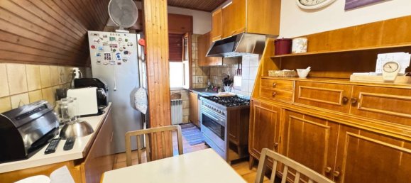 2 bedrooms Apartment in Limbiate, Italy No. 270913 5