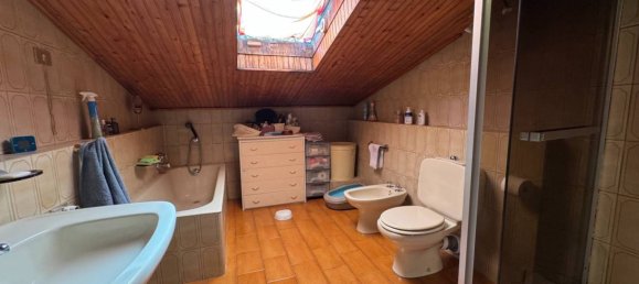 2 bedrooms Apartment in Limbiate, Italy No. 270913 10