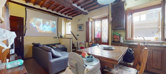 Casa de 2 dormitorios en Barga, Italy No. 237833 7