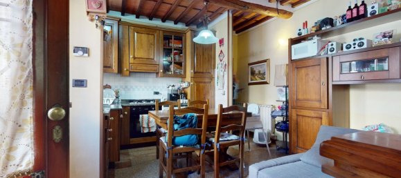 Casa de 2 dormitorios en Barga, Italy No. 237833 2