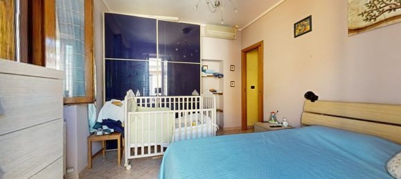 Casa de 2 dormitorios en Barga, Italy No. 237833 14