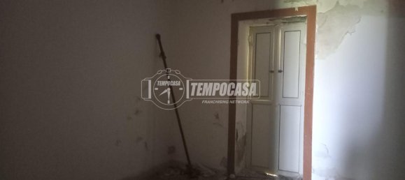 4 rooms House in Rometta, Italy No. 167623 10
