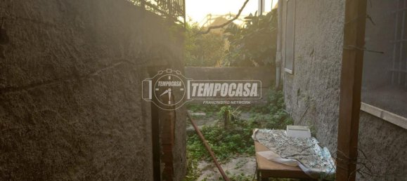 4 rooms House in Rometta, Italy No. 167623 3