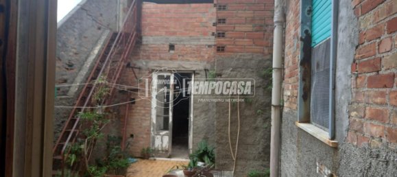 4 rooms House in Rometta, Italy No. 167623 5