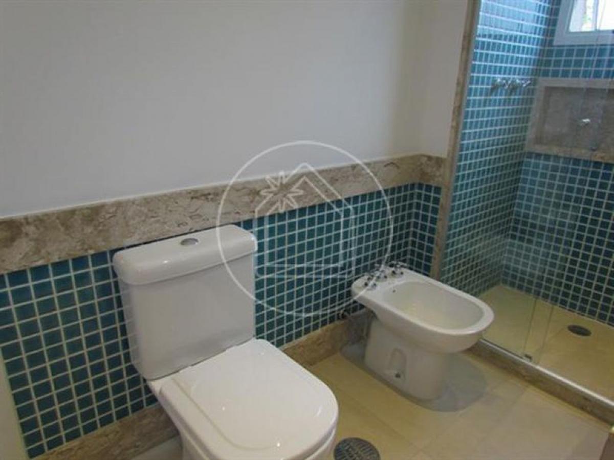 Дом с 4 спальнями в Сан-Паулу, Бразилия № 537727