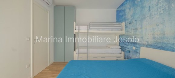 Квартира с 3 спальнями в Езоло, Италия № 312156 12