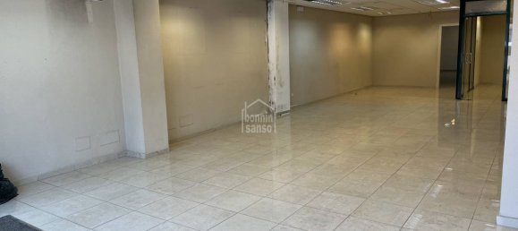 Gewerbliche Immobilie in Sant Lluis, Spain 185m², Nr. 10628 2