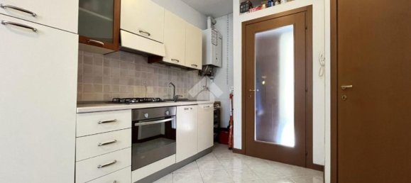 2 Schlafzimmer Wohnung in Milan, Italy, Nr. 364931 18