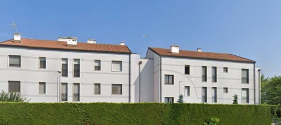 6 rooms Apartment in Padua, Italy No. 221074 2