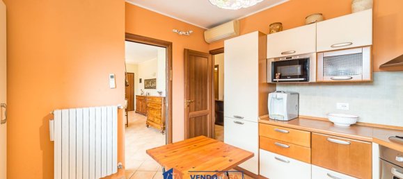 Квартира с 4 спальнями в Бра, Италия № 333897 11