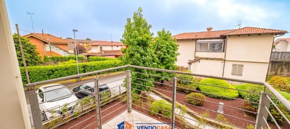 Квартира с 4 спальнями в Бра, Италия № 333897 32