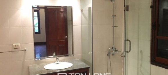 5 bedrooms Villa in Tay Ho, Vietnam No. 2114 8