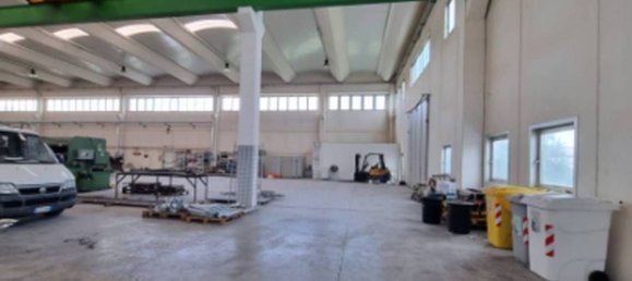Lagerhaus in Osimo, Italy 2043m², Nr. 371273 2