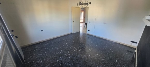 3 bedrooms Apartment in Lastra a Signa, Italy No. 333514 8