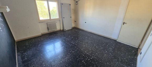 3 bedrooms Apartment in Lastra a Signa, Italy No. 333514 7