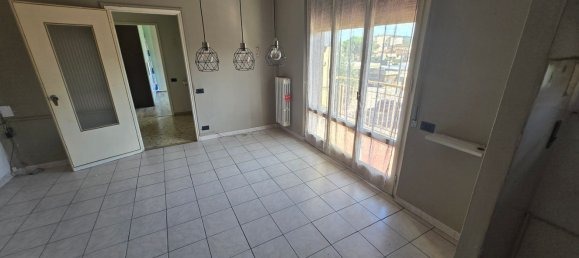 3 bedrooms Apartment in Lastra a Signa, Italy No. 333514 4