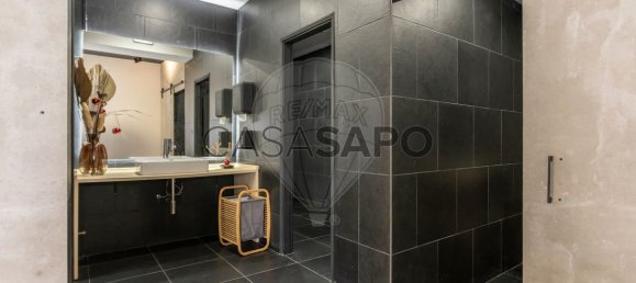 560m² Commercial property in Costa da Caparica, Portugal No. 341681 42