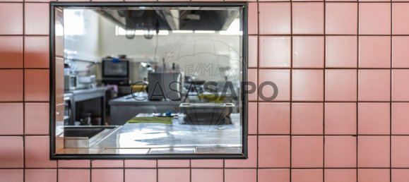 560m² Commercial property in Costa da Caparica, Portugal No. 341681 36