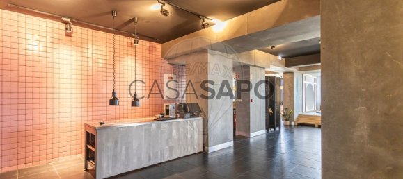 560m² Commercial property in Costa da Caparica, Portugal No. 341681 32