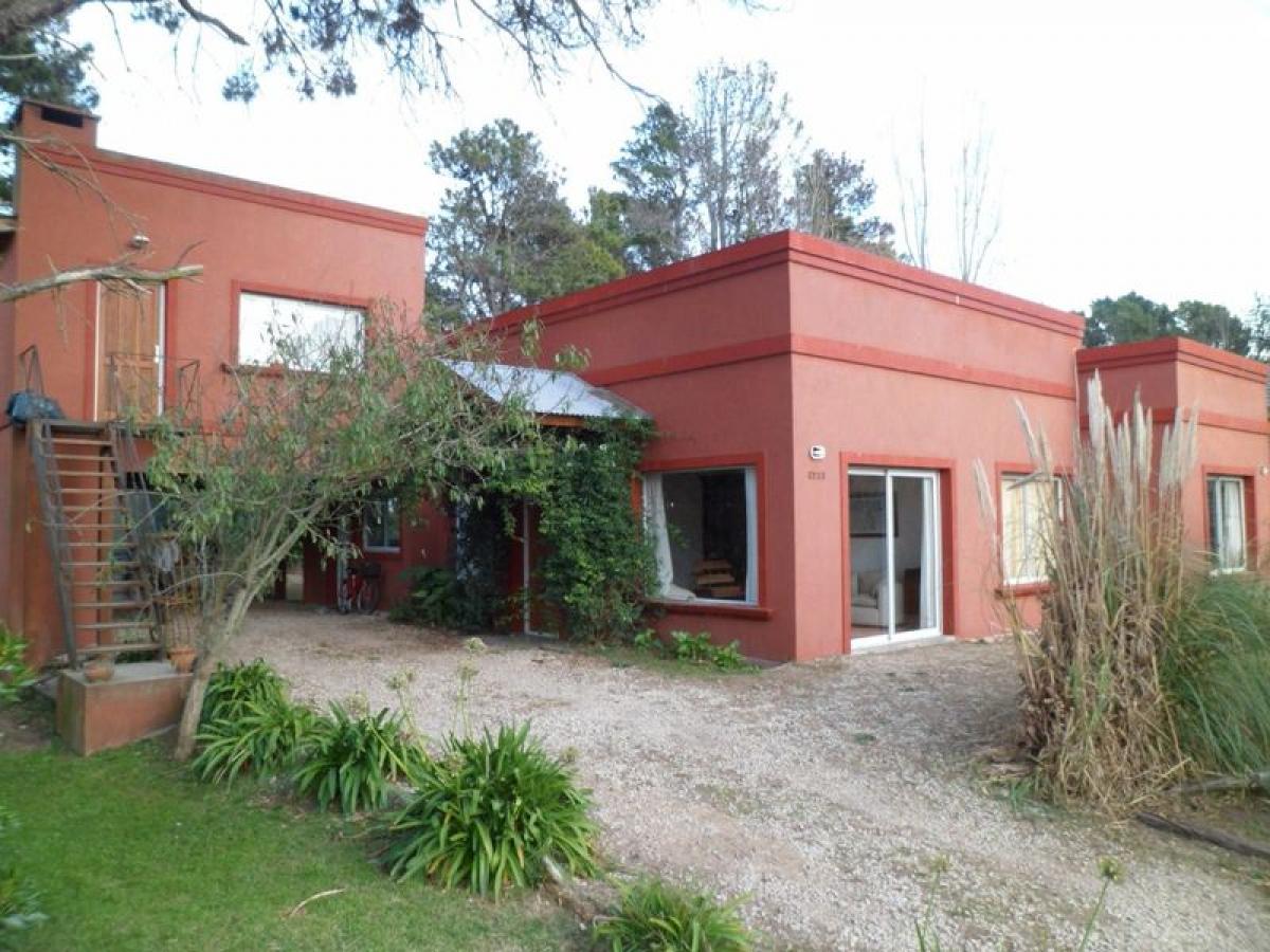 Дом с 3 спальнями в Мар-дель-Плата, Аргентина № 102257