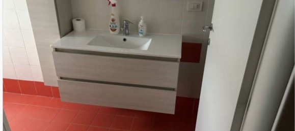 Apartamento de 2 habitaciónes en Garbagnate Milanese, Italy No. 6918 12