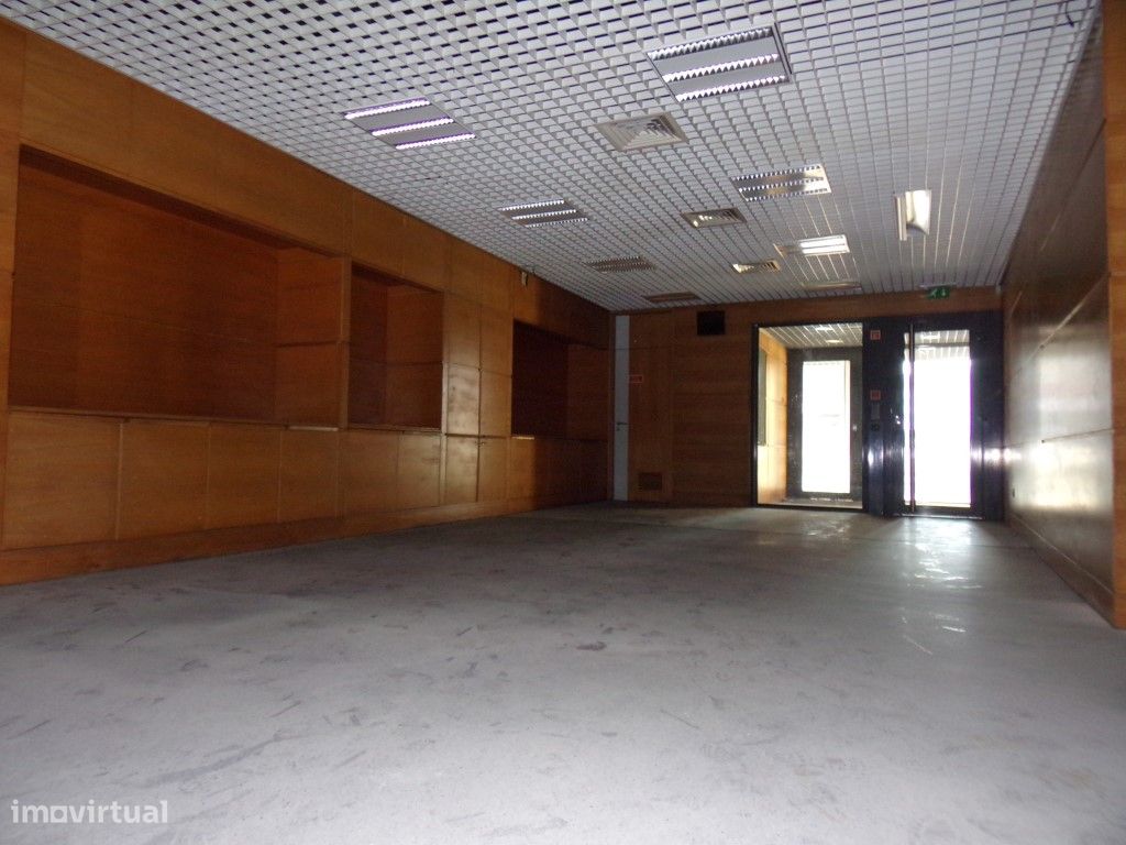 Gewerbliche Immobilie in Pacos de Ferreira, Portugal 112m², Nr. 71542