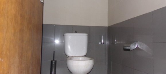 Gewerbliche Immobilie in Pacos de Ferreira, Portugal 112m², Nr. 71542 7