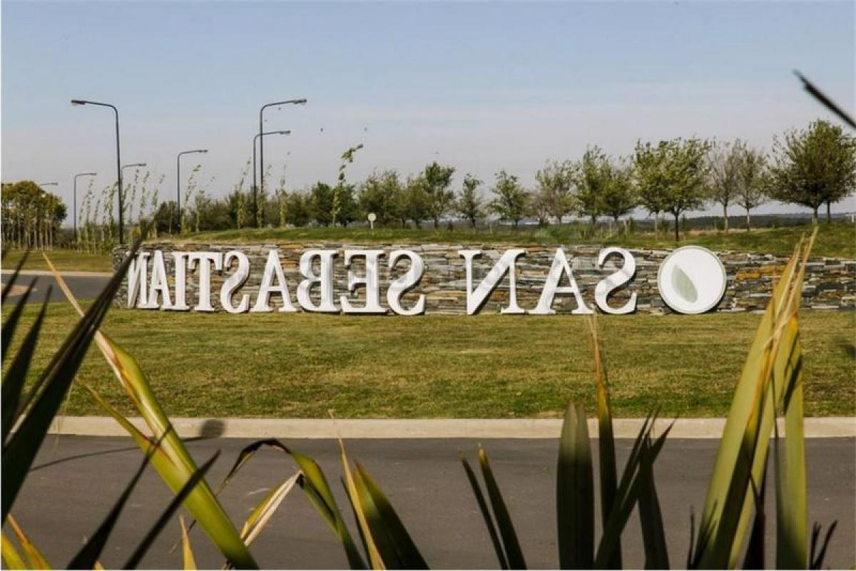  Land in Escobar, Argentina No. 116511