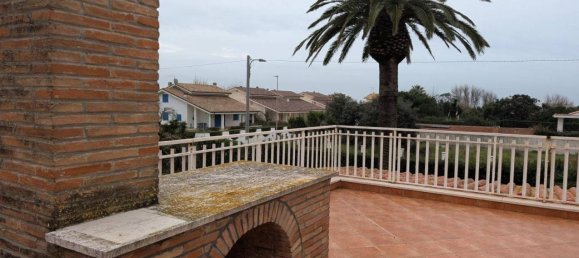 7 rooms Villa in Fiumicino, Italy No. 33747 2