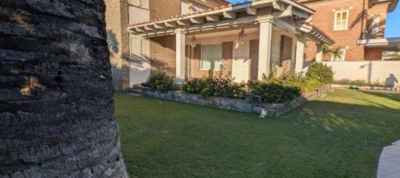 7 rooms Villa in Fiumicino, Italy No. 33747 7