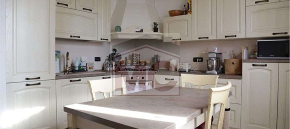 Apartamento de 3 habitaciónes en Rubiera, Italy No. 270267 9