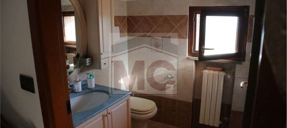 Apartamento de 3 habitaciónes en Rubiera, Italy No. 270267 18