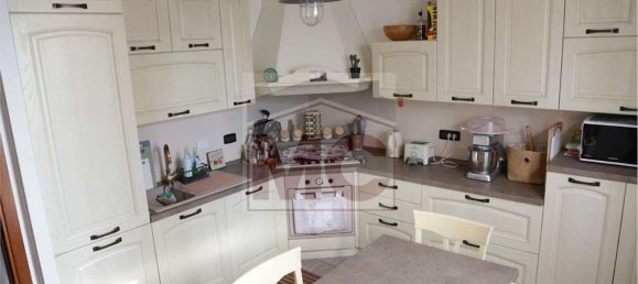 Apartamento de 3 habitaciónes en Rubiera, Italy No. 270267 10