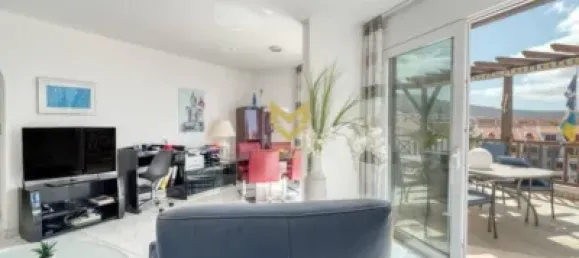 2 bedrooms Penthouse in Arona, Spain No. 169512 3