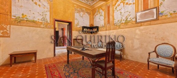 9 bedrooms Villa in Correggio, Italy No. 285446 20