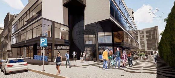 818m² Commercial property in Figueira da Foz, Portugal No. 69375 3