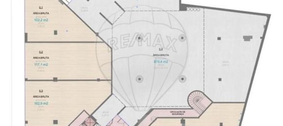 818m² Commercial property in Figueira da Foz, Portugal No. 69375 9