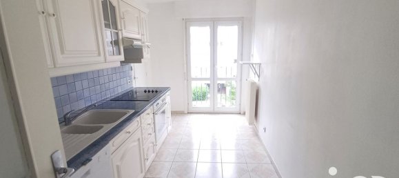 3-salle Appartement à Saint-André-les-Vergers, France No. 55721 6