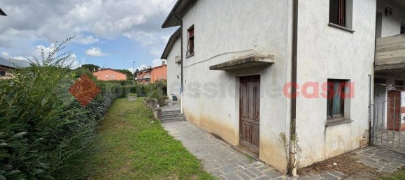 3 غرف نوم فيلا في Barga, Italy رقم 374519 36