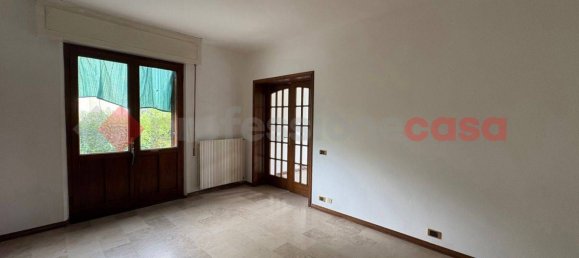 3 غرف نوم فيلا في Barga, Italy رقم 374519 28