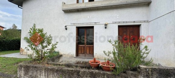 3 غرف نوم فيلا في Barga, Italy رقم 374519 31