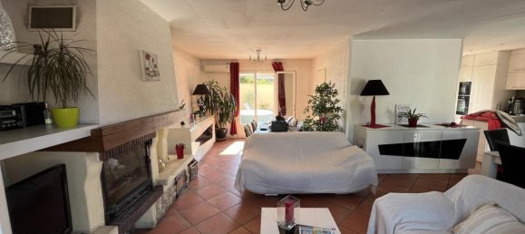 Casa de 2 dormitorios en La Londe-les-Maures, France No. 353243 15