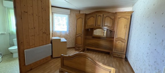 3 bedrooms House in Estivaux, France No. 98496 8