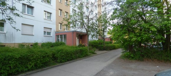 2 rooms Apartment in Friedrichsfelde, Germany No. 12861 7