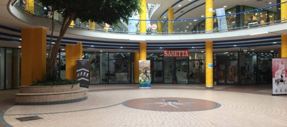 1 room Commercial property in Salerno, Italy No. 213417 2