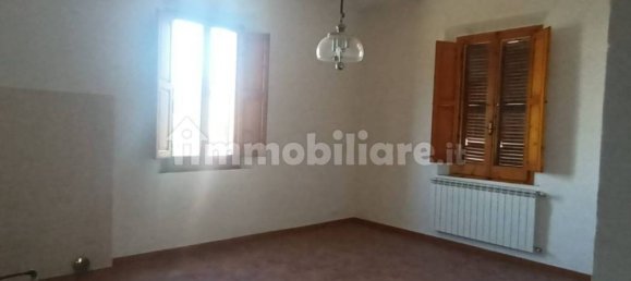 5 bedrooms Villa in Montepulciano, Italy No. 374563 3