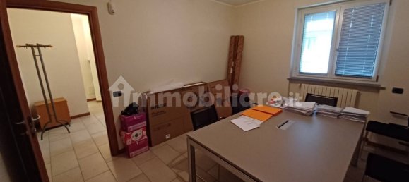 Escritório de 5 divisões em Bra, Italy N.º 145443 17